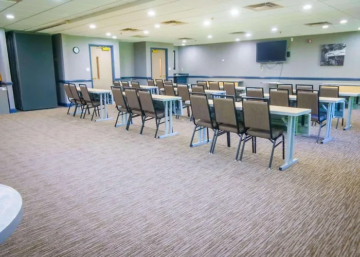 Country Inn & Suites By Radisson, Burlington Elon , Nc
