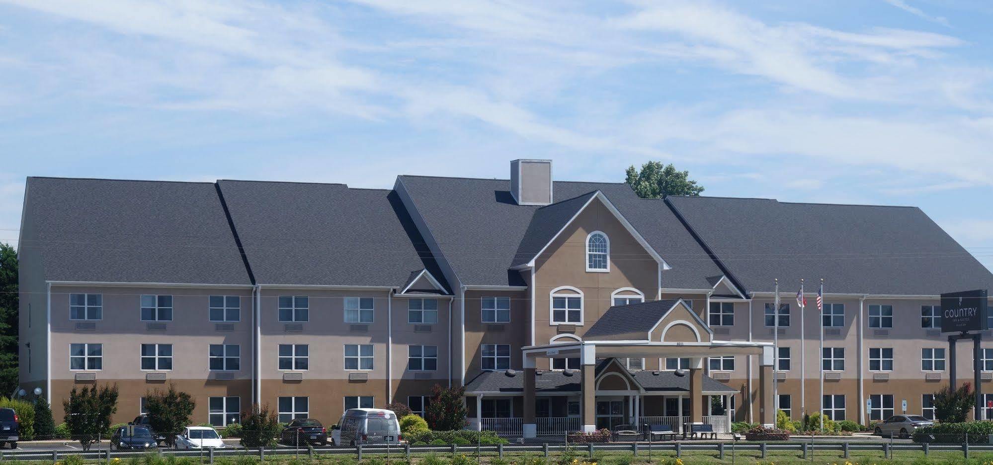 Hotel Country & By Radisson, Elon , Nc 3*