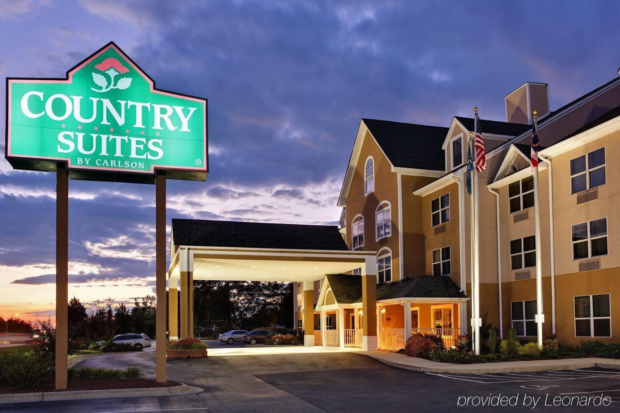 Hotel Country & By Radisson, Elon , Nc