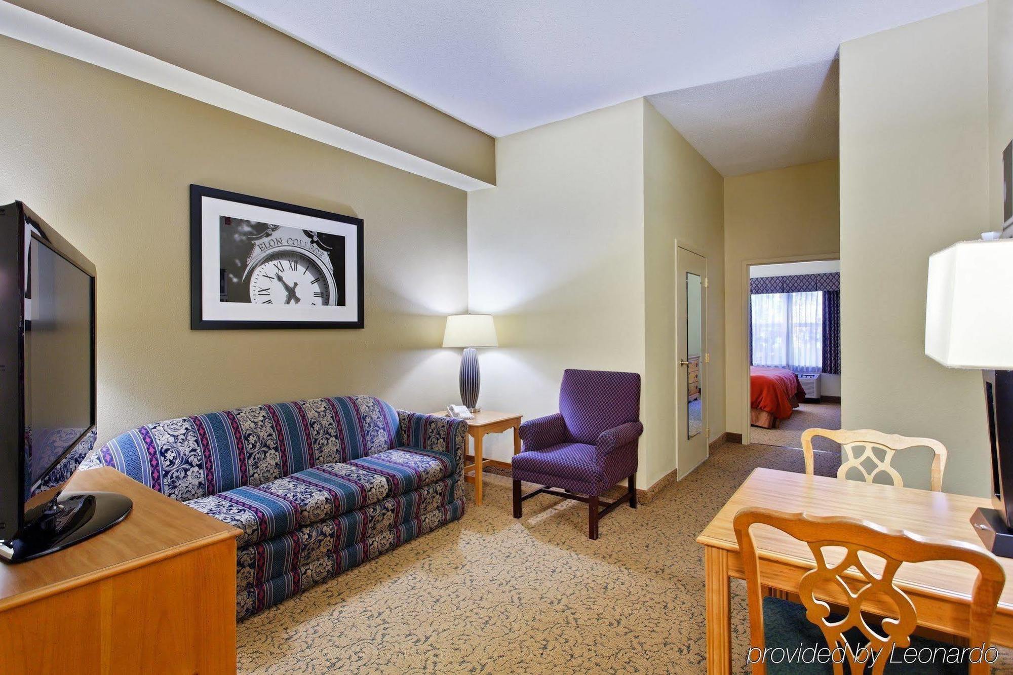 Country & By Radisson, Elon , Nc 3*