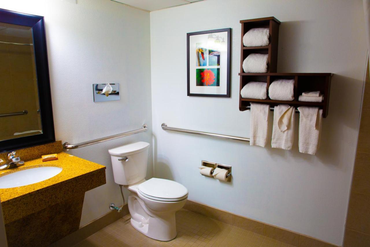 Country & By Radisson, Elon , Nc Hotel Burlington